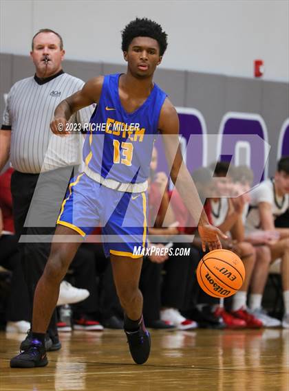 Thumbnail 3 in eStem vs. Owasso (Hoopin on the Hill) photogallery.
