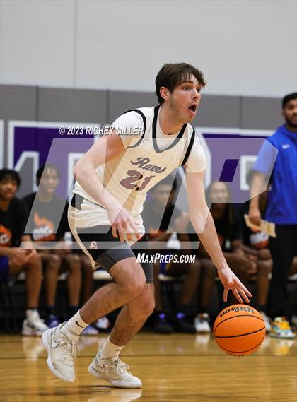 Thumbnail 1 in eStem vs. Owasso (Hoopin on the Hill) photogallery.
