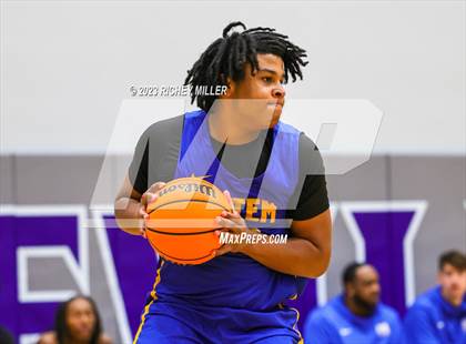 Thumbnail 1 in eStem vs. Owasso (Hoopin on the Hill) photogallery.