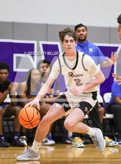 Thumbnail 1 in eStem vs. Owasso (Hoopin on the Hill) photogallery.