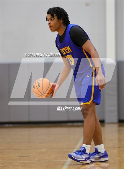 Thumbnail 1 in eStem vs. Owasso (Hoopin on the Hill) photogallery.
