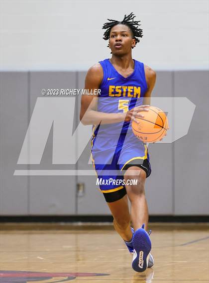 Thumbnail 2 in eStem vs. Owasso (Hoopin on the Hill) photogallery.