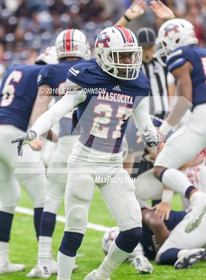 Thumbnail 3 in Pearland vs Atascocita (6A Bi-District Playoff) photogallery.