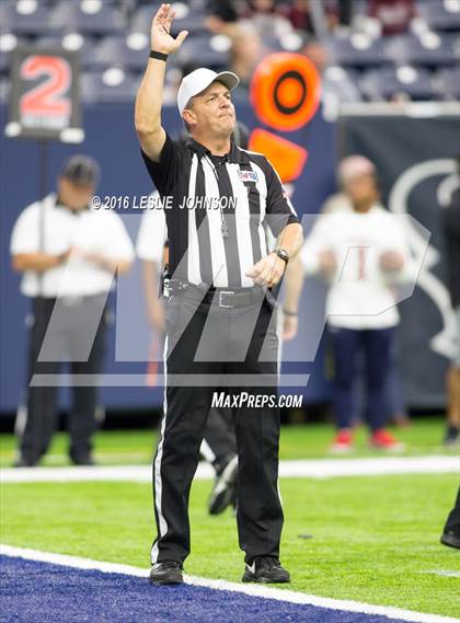 Thumbnail 1 in Pearland vs Atascocita (6A Bi-District Playoff) photogallery.