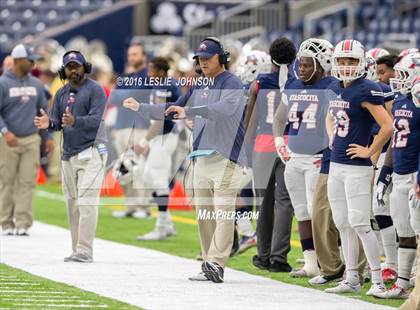 Thumbnail 1 in Pearland vs Atascocita (6A Bi-District Playoff) photogallery.