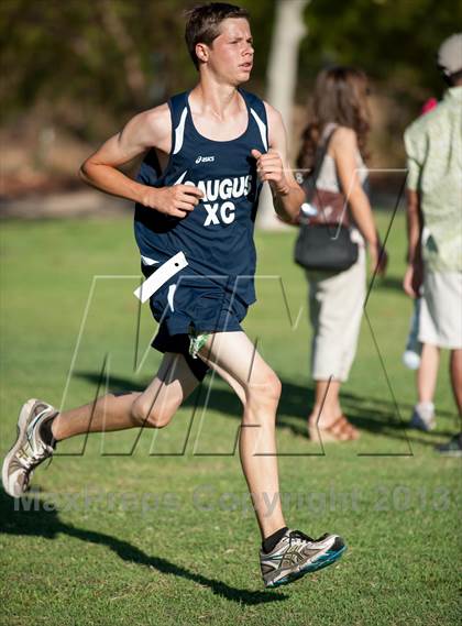 Thumbnail 1 in Fr: Saugus September Showdown Invitational photogallery.