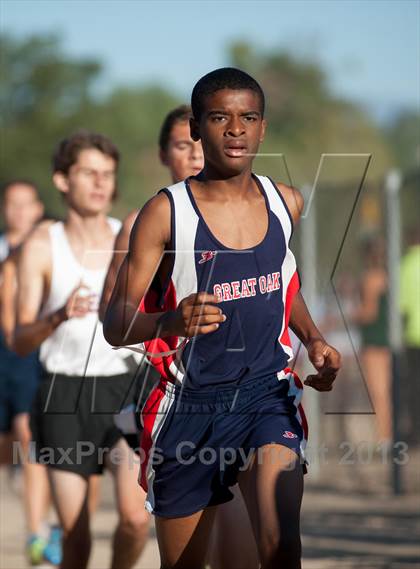 Thumbnail 1 in Fr: Saugus September Showdown Invitational photogallery.