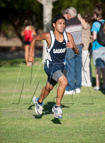 Thumbnail 1 in Fr: Saugus September Showdown Invitational photogallery.