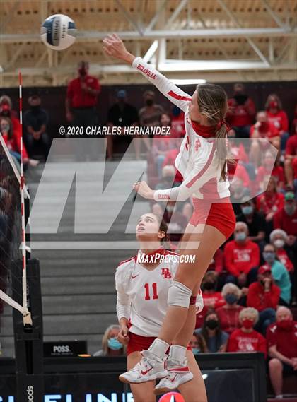 Thumbnail 2 in Bellville vs. Robinson (UIL 4A Regional Semifinals) photogallery.