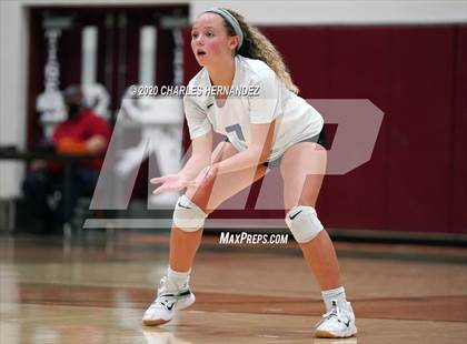 Thumbnail 1 in Bellville vs. Robinson (UIL 4A Regional Semifinals) photogallery.