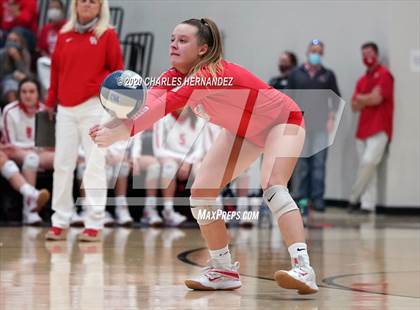 Thumbnail 1 in Bellville vs. Robinson (UIL 4A Regional Semifinals) photogallery.