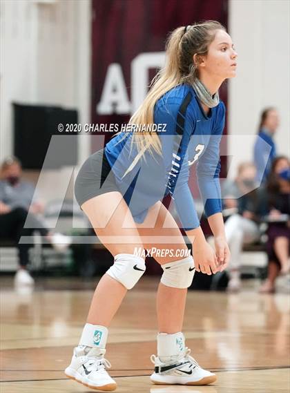 Thumbnail 1 in Bellville vs. Robinson (UIL 4A Regional Semifinals) photogallery.