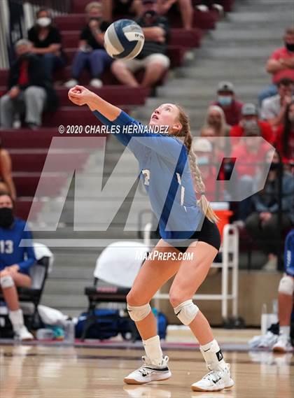 Thumbnail 1 in Bellville vs. Robinson (UIL 4A Regional Semifinals) photogallery.