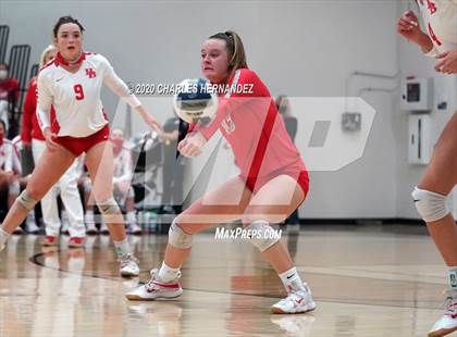 Thumbnail 2 in Bellville vs. Robinson (UIL 4A Regional Semifinals) photogallery.