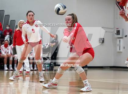 Thumbnail 3 in Bellville vs. Robinson (UIL 4A Regional Semifinals) photogallery.