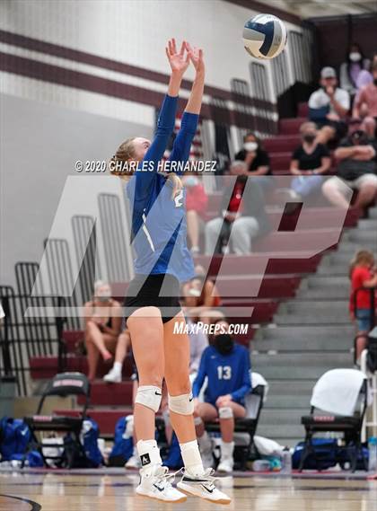 Thumbnail 2 in Bellville vs. Robinson (UIL 4A Regional Semifinals) photogallery.