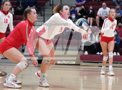 Thumbnail 2 in Bellville vs. Robinson (UIL 4A Regional Semifinals) photogallery.