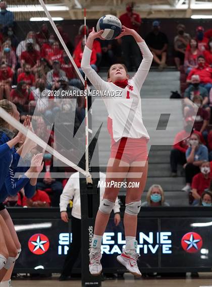Thumbnail 1 in Bellville vs. Robinson (UIL 4A Regional Semifinals) photogallery.