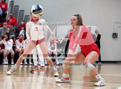 Thumbnail 1 in Bellville vs. Robinson (UIL 4A Regional Semifinals) photogallery.