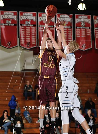 Thumbnail 2 in Simi Valley @ Villa Park (MaxPreps Holiday Classic) photogallery.