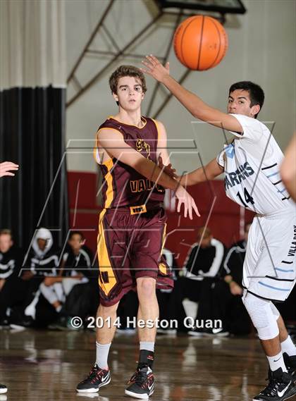 Thumbnail 2 in Simi Valley @ Villa Park (MaxPreps Holiday Classic) photogallery.