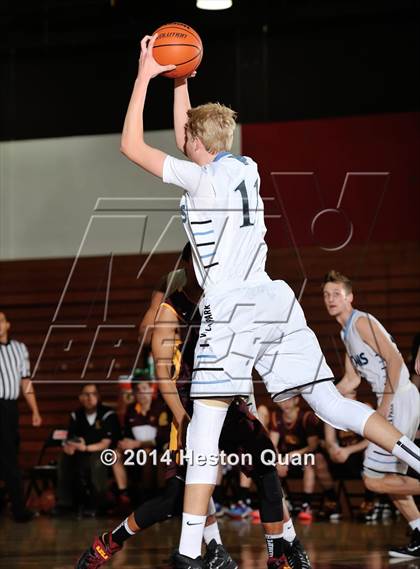 Thumbnail 1 in Simi Valley @ Villa Park (MaxPreps Holiday Classic) photogallery.