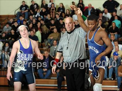 Thumbnail 2 in Huntington @ Islip photogallery.