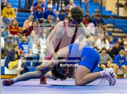 Thumbnail 3 in VCHS Tri Meet photogallery.