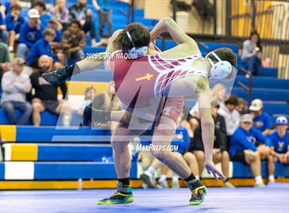 Thumbnail 3 in VCHS Tri Meet photogallery.