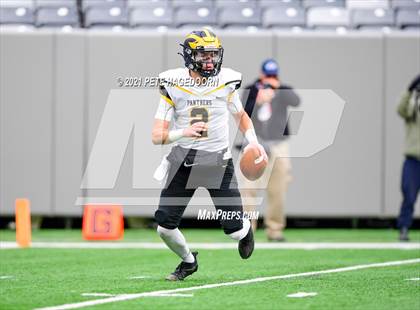 Thumbnail 3 in Cedar Grove vs. Park Ridge (NJSIAA North Group 1 Final)  photogallery.