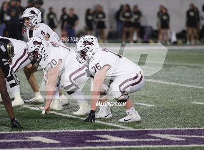 Thumbnail 1 in Big Spring vs Brownwood (UIL Football 4A Division 1 Bi-District) photogallery.