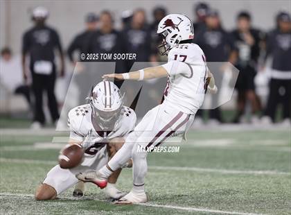 Thumbnail 3 in Big Spring vs Brownwood (UIL Football 4A Division 1 Bi-District) photogallery.