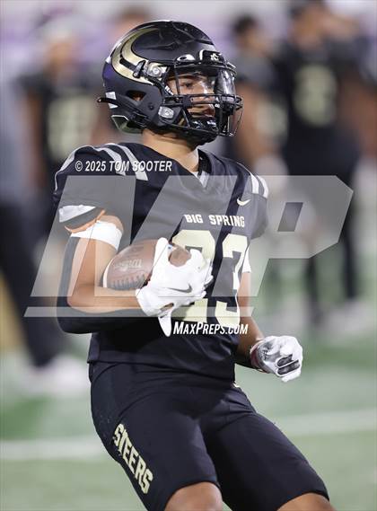 Thumbnail 1 in Big Spring vs Brownwood (UIL Football 4A Division 1 Bi-District) photogallery.