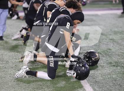 Thumbnail 3 in Big Spring vs Brownwood (UIL Football 4A Division 1 Bi-District) photogallery.