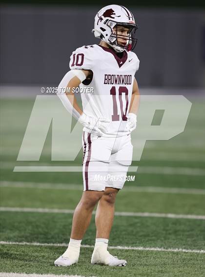 Thumbnail 1 in Big Spring vs Brownwood (UIL Football 4A Division 1 Bi-District) photogallery.