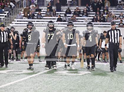 Thumbnail 2 in Big Spring vs Brownwood (UIL Football 4A Division 1 Bi-District) photogallery.