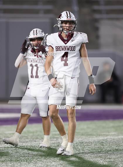 Thumbnail 1 in Big Spring vs Brownwood (UIL Football 4A Division 1 Bi-District) photogallery.