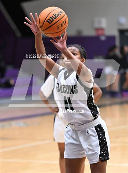 Thumbnail 3 in Palmdale vs. Cabrillo photogallery.