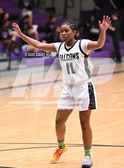 Thumbnail 2 in Palmdale vs. Cabrillo photogallery.