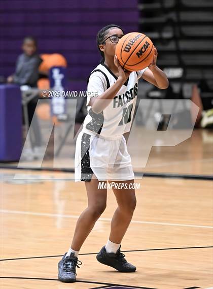 Thumbnail 2 in Palmdale vs. Cabrillo photogallery.