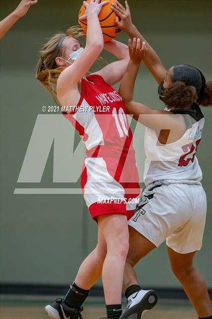 Thumbnail 2 in Wayne Christian vs Trinity Christian (NCISAA State Tournament - Third Round) photogallery.