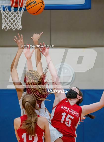 Thumbnail 2 in Wayne Christian vs Trinity Christian (NCISAA State Tournament - Third Round) photogallery.