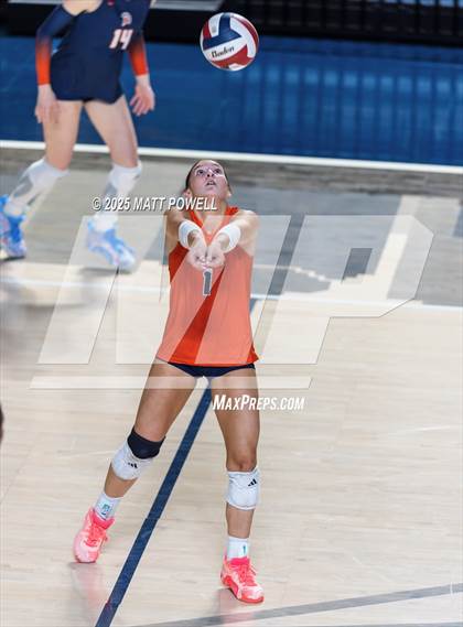 Thumbnail 2 in Seven Lakes vs Dawson (UIL 6A Volleyball Regional) photogallery.