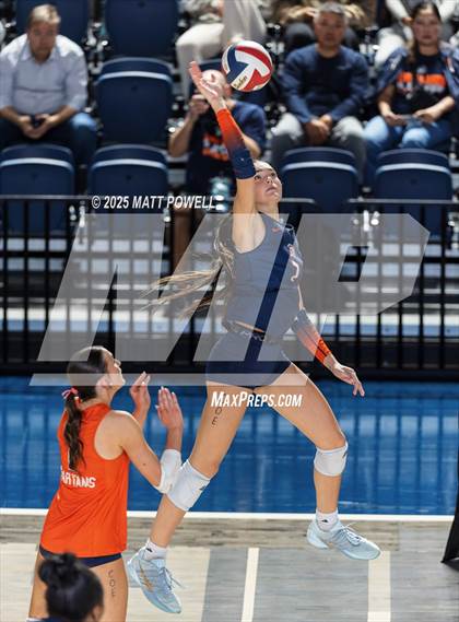 Thumbnail 2 in Seven Lakes vs Dawson (UIL 6A Volleyball Regional) photogallery.