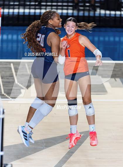 Thumbnail 2 in Seven Lakes vs Dawson (UIL 6A Volleyball Regional) photogallery.