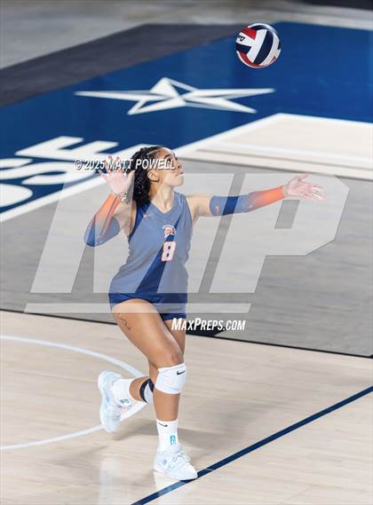 Thumbnail 1 in Seven Lakes vs Dawson (UIL 6A Volleyball Regional) photogallery.