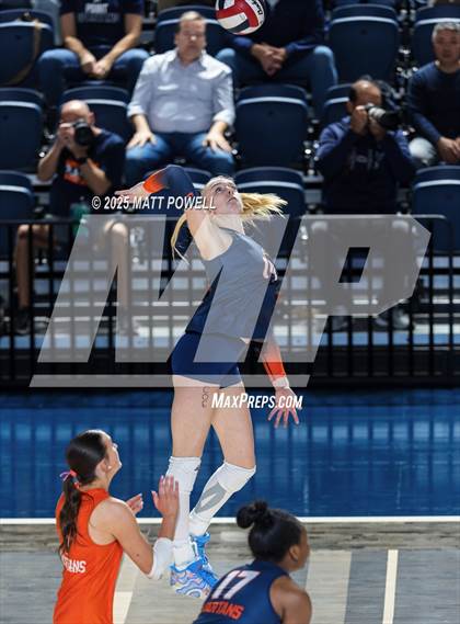Thumbnail 2 in Seven Lakes vs Dawson (UIL 6A Volleyball Regional) photogallery.