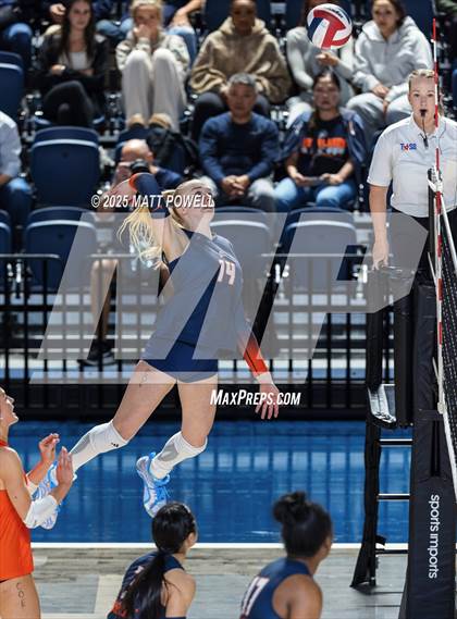 Thumbnail 2 in Seven Lakes vs Dawson (UIL 6A Volleyball Regional) photogallery.