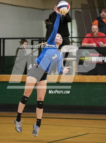 Thumbnail 1 in Milford vs. Illini Bluffs (IHSA 1A Super-Sectional Final) photogallery.