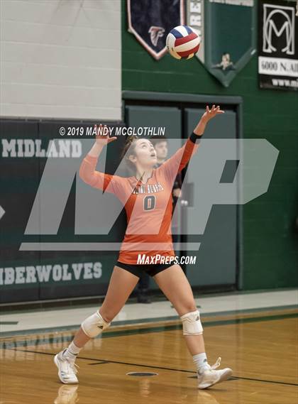 Thumbnail 3 in Milford vs. Illini Bluffs (IHSA 1A Super-Sectional Final) photogallery.